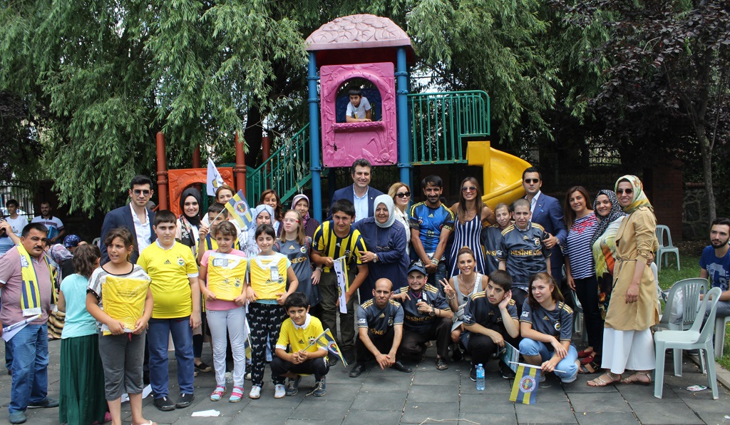 Sancaktepe Engelliler Derneği'nde Fenerbahçe Çoşkusu